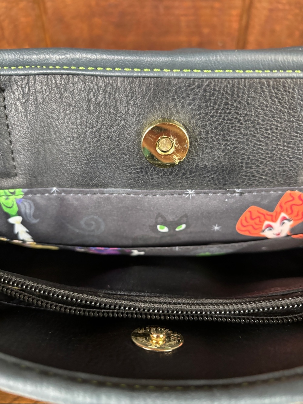 Loungefly Disney Pre-loved Hocus Pocus Sanderson Sisters Black Tote Bag - Picture 7 of 12